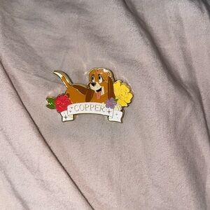 Loungefly fox and the hound Disney tattoo Copper pin